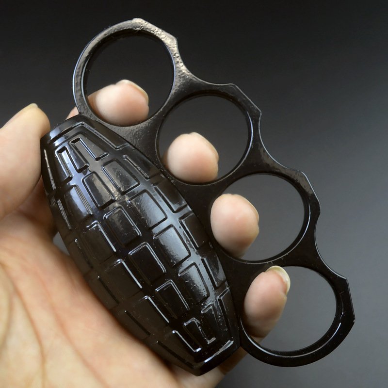 O1CN01dc9ZAU1GztYWsYXWJ_1917390694-0-cib.jpg Bracelet grenade, poing américain à quatre doigts