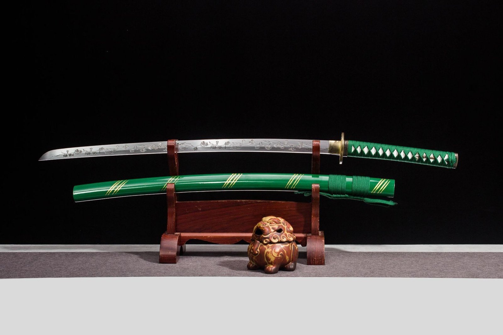 028457ec-83b6-4338-afe4-d024368f8b5d.jpeg Green Pine Warrior Fixed Blade Knife