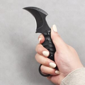 Zhiyue's Small Nails Are Straight Karambit Knife