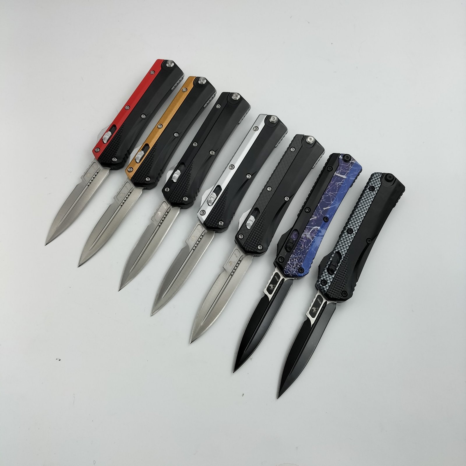 0869b852-ba60-4307-ba49-f2ba6d95ba59.jpeg New Network Dot Zinc-handle Snake God OTF Knife