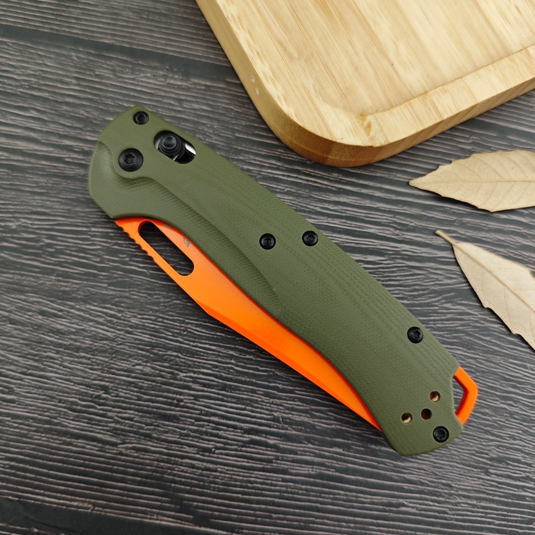 0aa156be-c5bd-4789-8795-532393d68d38.jpeg Butterfly 15535 5% Off Green G10 Handle Folding Knife