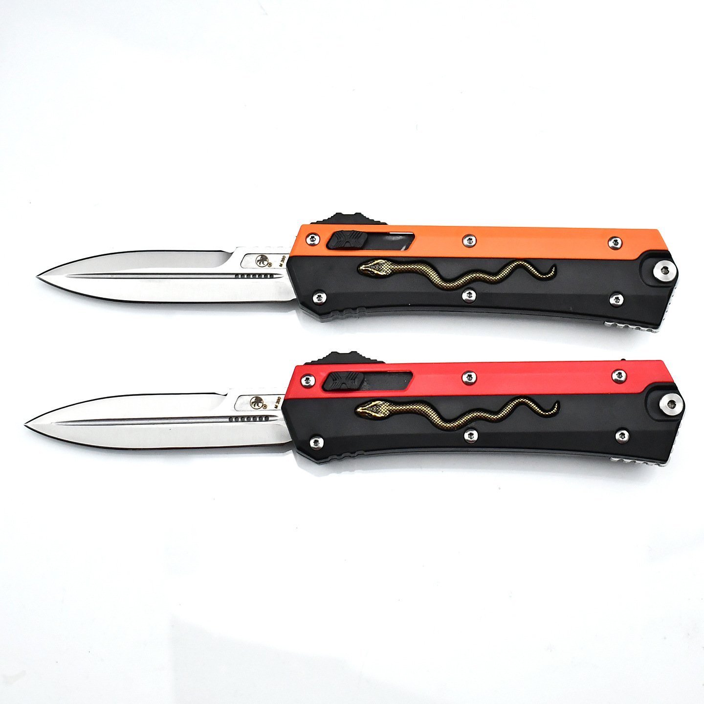 cd09b632-9a6f-426c-adb5-64b9a15f9464.jpeg Nylon-handled Snake God OTF Knife