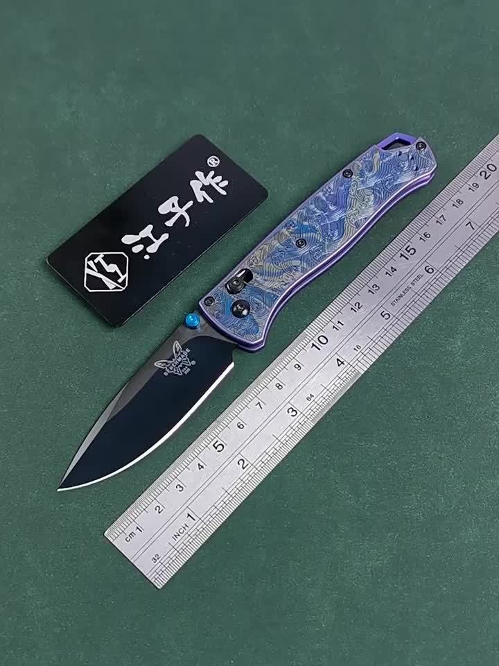 cf8df36505e4b8da9c4a0f1d044e1caf.mp4.pdd_.000001.jpeg Butterfly 535 M390 Sanding DLC Blade Titanium Laser Handle Blue SF Express